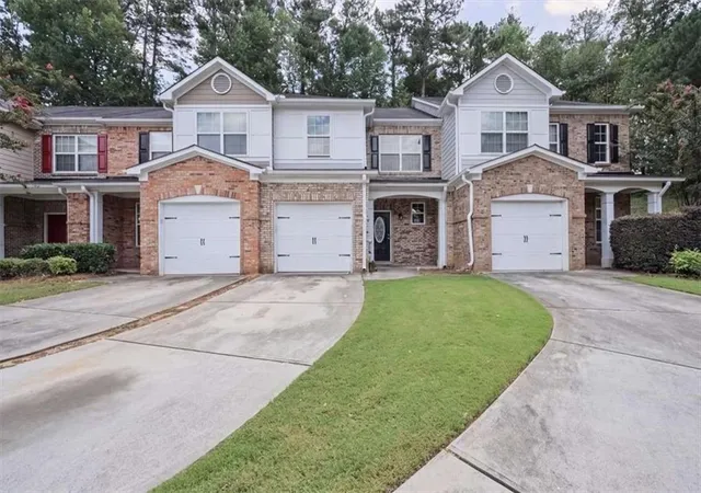 Photo 2 of Townhouse for sale at 3303 Fernview Dr, Lawrenceville, GA 30044 | MLS# 7833029 | Listing updated on 2026-09-05