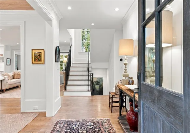 Photo 4 of Sale Pending at 323 Blanton Rd NW, Atlanta, GA 30342 | MLS# 7849654 | Listing updated on 2026-10-25