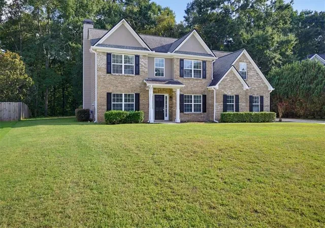Photo 4 of Single family home for sale at 25 Richmond Trl, Oxford, GA 30054 | MLS# 7833417 | Listing updated on 2026-09-18