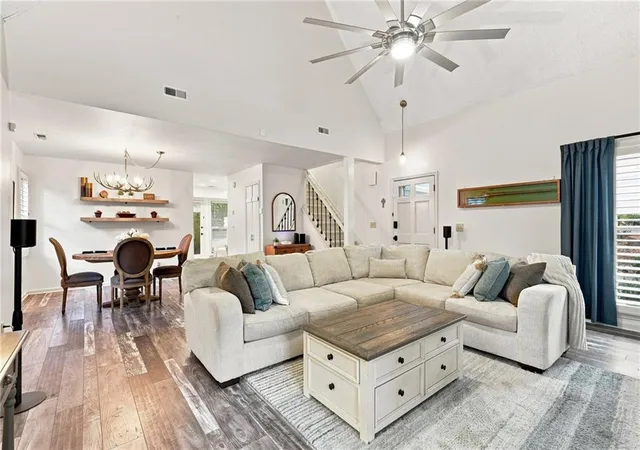 Photo 4 of Single family home for sale at 414 Roswell Green Ln, Roswell, GA 30075 | MLS# 7831297 | Listing updated on 2026-09-17