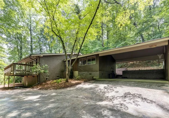 Photo 2 of Single family home for sale at 4961 Rebel Trl, Sandy Springs, GA 30327 | MLS# 7811794 | Listing updated on 2026-09-09