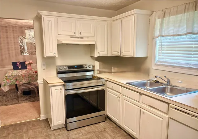 Photo 3 of Single family home for sale at 921 Tucker Ln, Loganville, GA 30052 | MLS# 7832883 | Listing updated on 2026-09-05