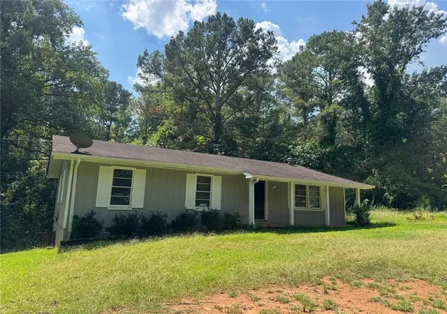 Photo 2 of Single family home for sale at 130 Taunton Rd, Covington, GA 30014 | MLS# 7832609 | Listing updated on 2026-09-04