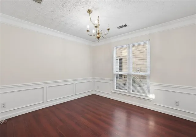 Photo 3 of Single family home for sale at 4076 Beaver Oaks Dr, Duluth, GA 30096 | MLS# 7818726 | Listing updated on 2026-09-05