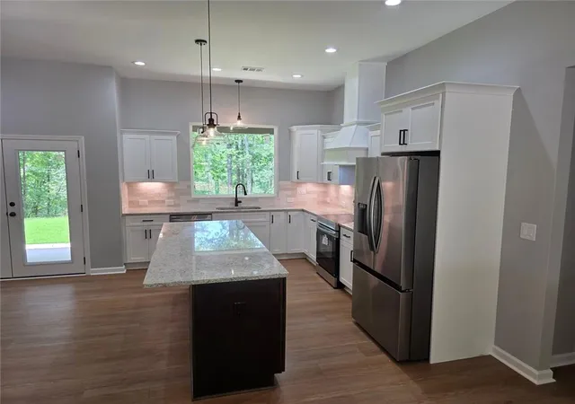 Photo 3 of Sale Pending at 86 Turkey Trl, Jasper, GA 30143 | MLS# 7778879 | Listing updated on 2026-10-22