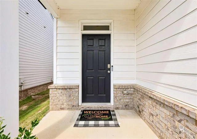 Photo 3 of Single family home for sale at 81 Mead Ct, Hoschton, GA 30548 | MLS# 7839365 | Listing updated on 2026-09-18