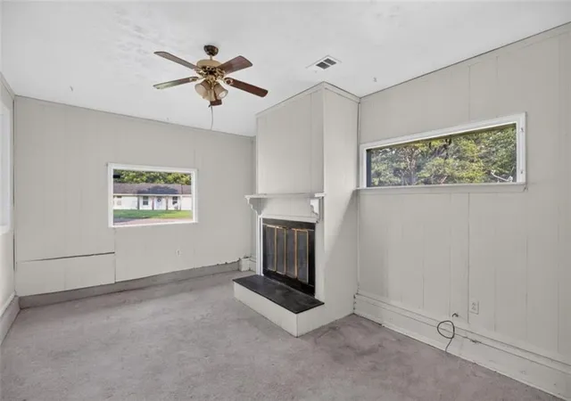 Photo 4 of Single family home for sale at 150 Woodcrest Way, Jonesboro, GA 30236 | MLS# 7832003 | Listing updated on 2026-09-04