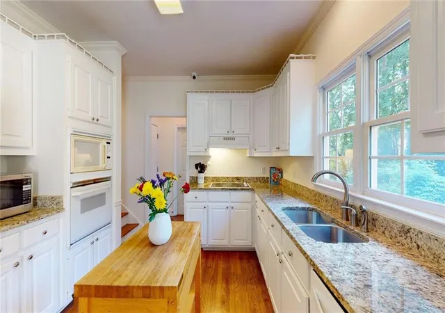 Photo 3 of Single family home for sale at 1555 Timberline Tr, Snellville, GA 30078 | MLS# 7842618 | Listing updated on 2026-10-07