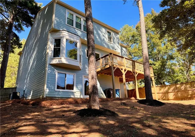 Photo 4 of Single family home for sale at 1201 Friar Ct, Alpharetta, GA 30005 | MLS# 7859036 | Listing updated on 2026-10-29