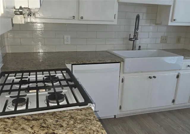 Photo 3 of Townhouse for sale at 3914 Meeting St NW, Duluth, GA 30096 | MLS# 7833384 | Listing updated on 2026-09-10