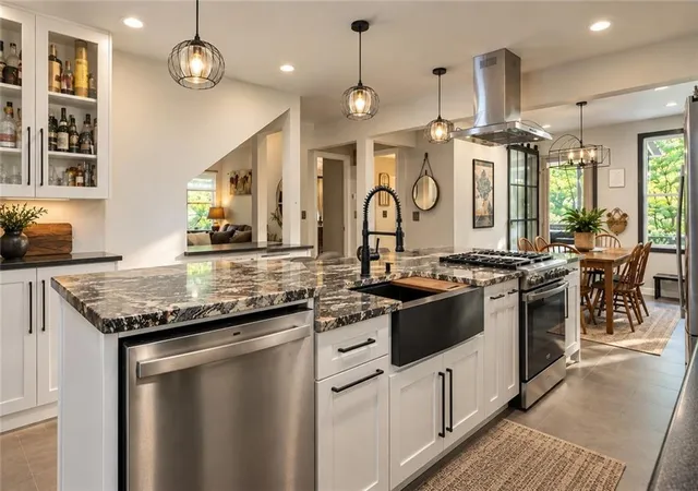 Photo 2 of Single family home for sale at 162 Bluebell Cir S, Jasper, GA 30143 | MLS# 7809531 | Listing updated on 2026-10-28