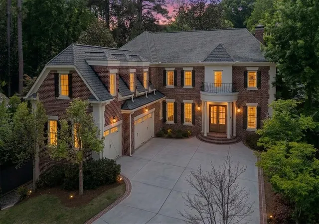 Photo 1 of Single family home for sale at 3282 Pinestream Rd Nw, Atlanta, GA 30327 | MLS# 7752886 | Listing updated on 2026-09-16