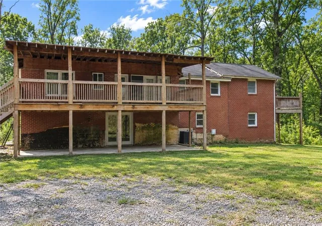Photo 3 of Single family home for sale at 140 Joe Bray Rd, Fayetteville, GA 30214 | MLS# 7841940 | Listing updated on 2026-09-24