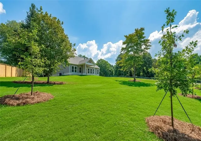 Photo 2 of Single family home for sale at 8554 Old Keith Brg Rd, Gainesville, GA 30506 | MLS# 7833687 | Listing updated on 2026-10-06