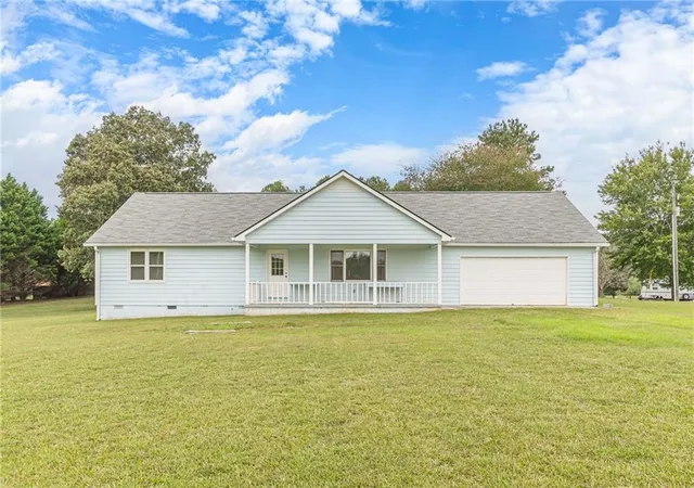 Photo 2 of Sale Pending at 1701 Beeks Rd, Williamson, GA 30292 | MLS# 7851949 | Listing updated on 2026-10-20