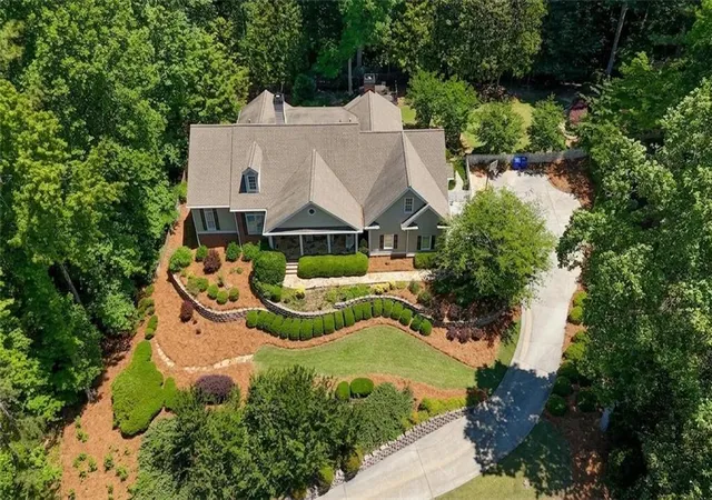 Photo 3 of Single family home for sale at 2372 Habersham Dr Sw, Marietta, GA 30064 | MLS# 7832671 | Listing updated on 2026-09-04