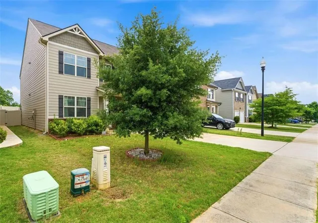Photo 3 of Sale Pending at 505 Emporia Loop, Mcdonough, GA 30253 | MLS# 7834402 | Listing updated on 2026-09-09