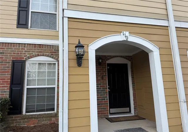 Photo 2 of Townhouse for sale at 110 Summer Pl, Norcross, GA 30071 | MLS# 7836430 | Listing updated on 2026-09-12