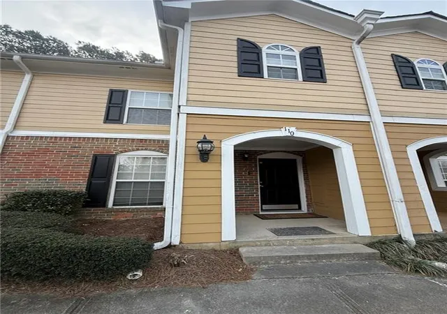 Photo 3 of Townhouse for sale at 110 Summer Pl, Norcross, GA 30071 | MLS# 7836430 | Listing updated on 2026-09-12