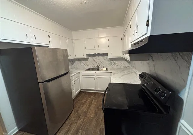 Photo 3 of Multi family home for sale at 3211 Country Ln, Gainesville, GA 30506 | MLS# 7837792 | Listing updated on 2026-09-15