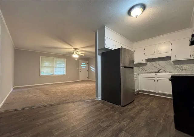 Photo 4 of Multi family home for sale at 3211 Country Ln, Gainesville, GA 30506 | MLS# 7837792 | Listing updated on 2026-09-15