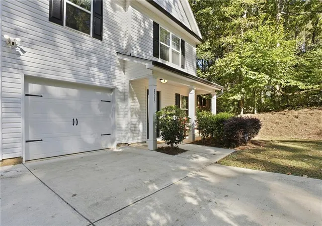 Photo 2 of Single family home for sale at 2535 Jaguar St, Cumming, GA 30041 | MLS# 7858760 | Listing updated on 2026-10-27