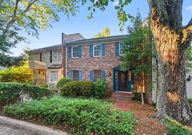 Photo 3 of Townhouse for sale at 1524 September Chase, Decatur, GA 30033 | MLS# 7858489 | Listing updated on 2026-10-25