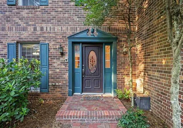 Photo 4 of Townhouse for sale at 1524 September Chase, Decatur, GA 30033 | MLS# 7858489 | Listing updated on 2026-10-25