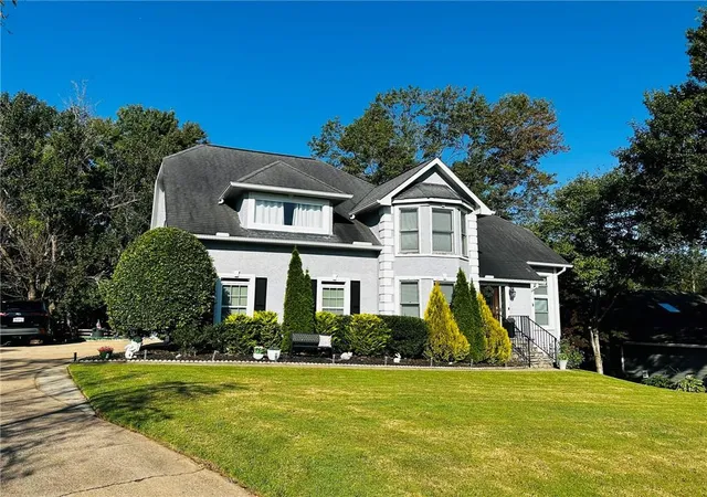 Photo 1 of Single family home for sale at 120 Glenclairn Ct, Roswell, GA 30076 | MLS# 7839881 | Listing updated on 2026-10-01
