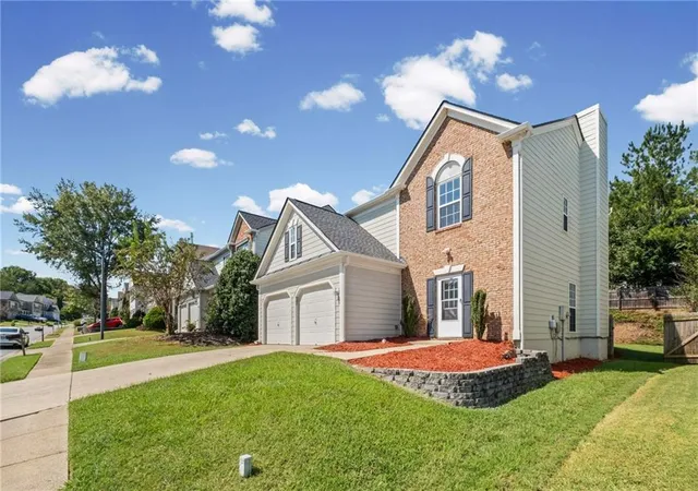 Photo 2 of Sale Pending at 512 Drifton Way, Woodstock, GA 30188 | MLS# 7841968 | Listing updated on 2026-10-10