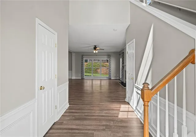 Photo 3 of Sale Pending at 512 Drifton Way, Woodstock, GA 30188 | MLS# 7841968 | Listing updated on 2026-10-10