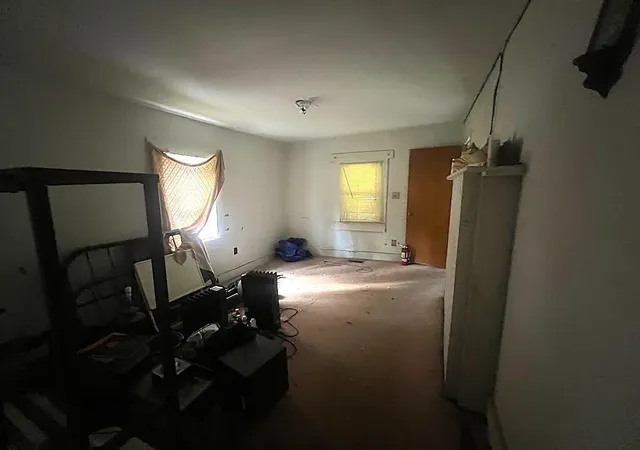 Photo 4 of Single family home for sale at 488 Lawrence St, Marietta, GA 30060 | MLS# 7844955 | Listing updated on 2026-09-26