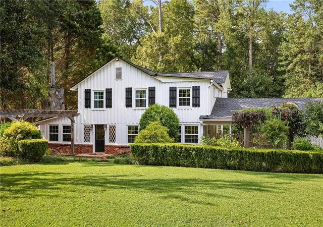 Photo 1 of Sale Pending at 45 Michelle Cir, Sandy Springs, GA 30342 | MLS# 7833924 | Listing updated on 2026-10-10