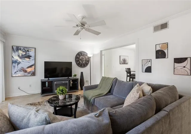 Listing Photo 1 - Condo for sale in building located at 6851 Roswell Rd, Atlanta, GA 30328 - Unit #H28
