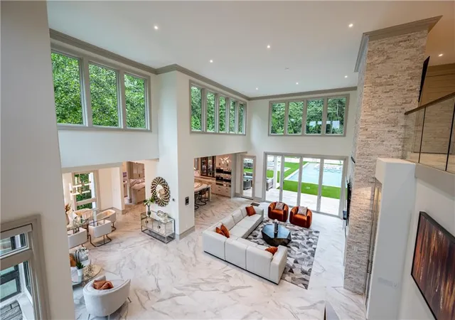 Photo 3 of Single family home for sale at 1090 Kingston Dr, Sandy Springs, GA 30342 | MLS# 7827666 | Listing updated on 2026-09-24