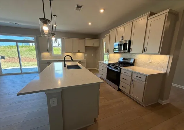 Photo 2 of Single family home for sale at 258 Loon Lake Way, Hoschton, GA 30548 | MLS# 7820877 | Listing updated on 2026-10-30