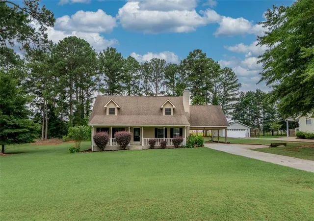 Photo 2 of Single family home for sale at 106 Newport Rd, Milledgeville, GA 31061 | MLS# 7830600 | Listing updated on 2026-09-09