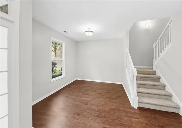 Photo 2 of Single family home for sale at 207 Harmony Lake Dr, Canton, GA 30115 | MLS# 7859772 | Listing updated on 2026-10-28