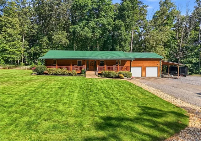 Photo 3 of Sale Pending at 1860 W Elmwood Dr, Acworth, GA 30102 | MLS# 7799131 | Listing updated on 2026-10-30