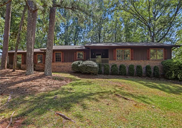 Photo 1 of Single family home for sale at 585 Buckeye Cir Se, Conyers, GA 30094 | MLS# 7844567 | Listing updated on 2026-09-26