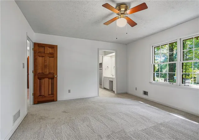 Photo 3 of Single family home for sale at 585 Buckeye Cir SE, Conyers, GA 30094 | MLS# 7844567 | Listing updated on 2026-09-26
