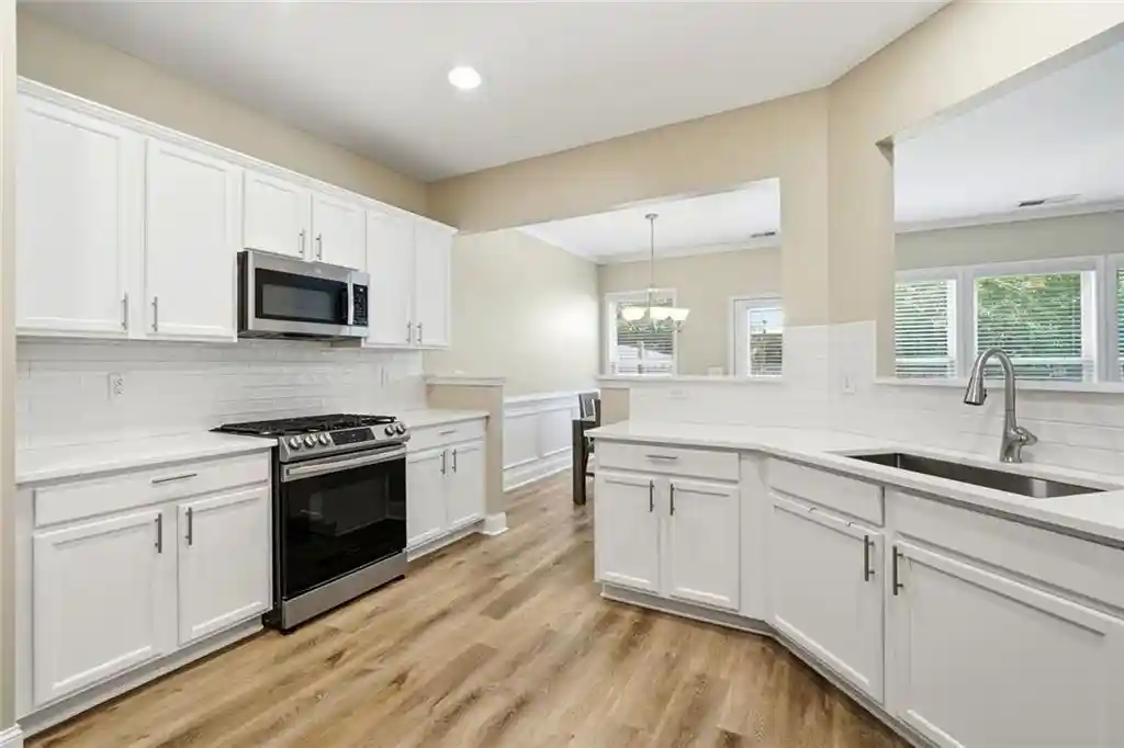 Listing Photo 2 - Condo for sale in 1485 Faircrest Ln located at 1485 Faircrest Ln, Alpharetta, GA 30004 - Unit 1485 Faircrest Ln
