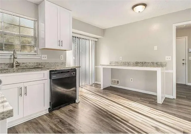 Photo 3 of Single family home for sale at 474 Chartley Trl, Stone Mountain, GA 30083 | MLS# 7838419 | Listing updated on 2026-10-06
