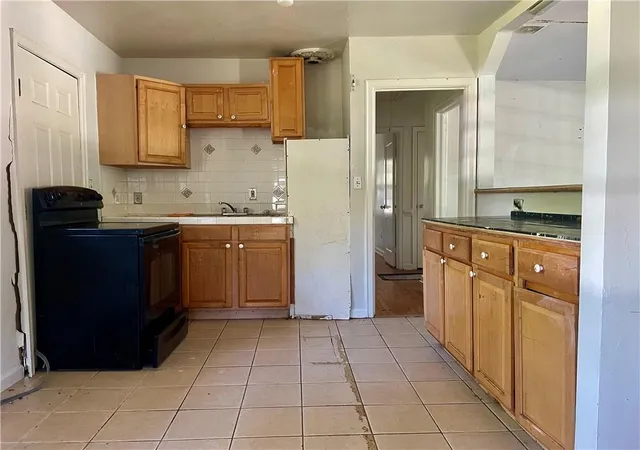 Photo 3 of Single family home for sale at 3006 Villa Esta Dr, Atlanta, GA 30341 | MLS# 7856954 | Listing updated on 2026-10-26