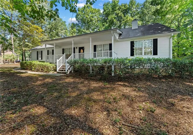 Photo 3 of Sale Pending at 370 Jordan Rd, Ball Ground, GA 30107 | MLS# 7830822 | Listing updated on 2026-09-19