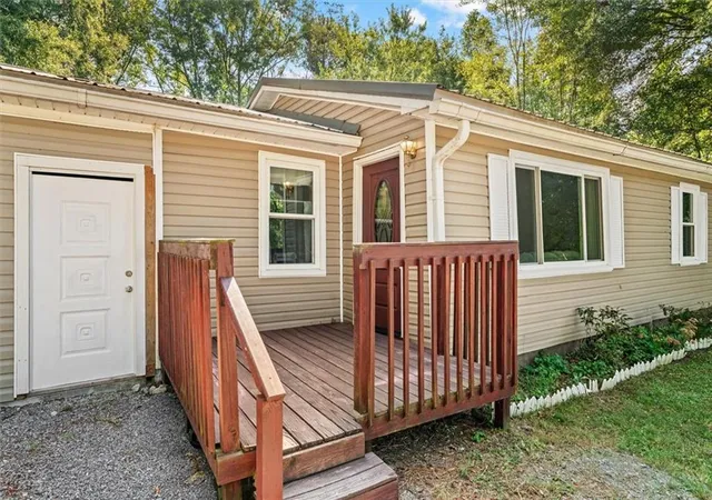 Photo 2 of Single family home for sale at 163 Ben Putnam Rd, Resaca, GA 30735 | MLS# 7805557 | Listing updated on 2026-09-18
