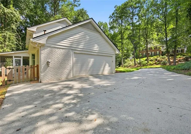 Photo 52 of Single family home for sale at 4622 Kings Down Rd, Atlanta, GA 30338 | MLS# 7820817 | Listing updated on 2026-09-13