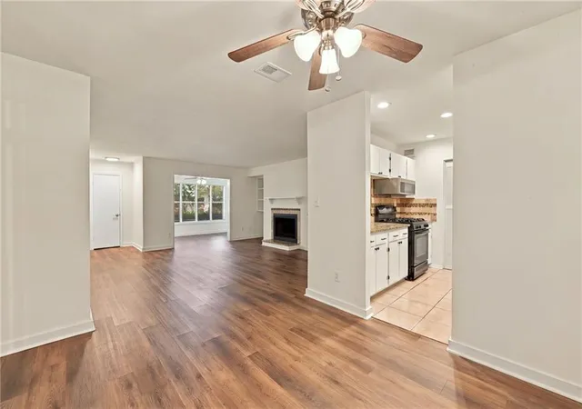 Photo 1 of Condo for sale at 1001 River Ml Cir, Roswell, GA 30075 | MLS# 7840688 | Listing updated on 2026-10-06