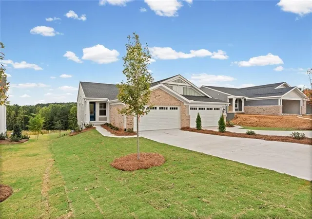 Photo 4 of Townhouse for sale at 35 Village Dr #29-A, Dawsonville, GA 30534 | MLS# 7776549 | Listing updated on 2026-10-29