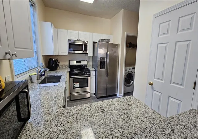 Photo 4 of Single family home for sale at 162 Windcroft Cir NW, Acworth, GA 30101 | MLS# 7859601 | Listing updated on 2026-10-30